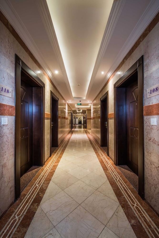 บาวด์ล ปาเลสไทน์ Aparthotel เจดดาห์ ภายนอก รูปภาพ