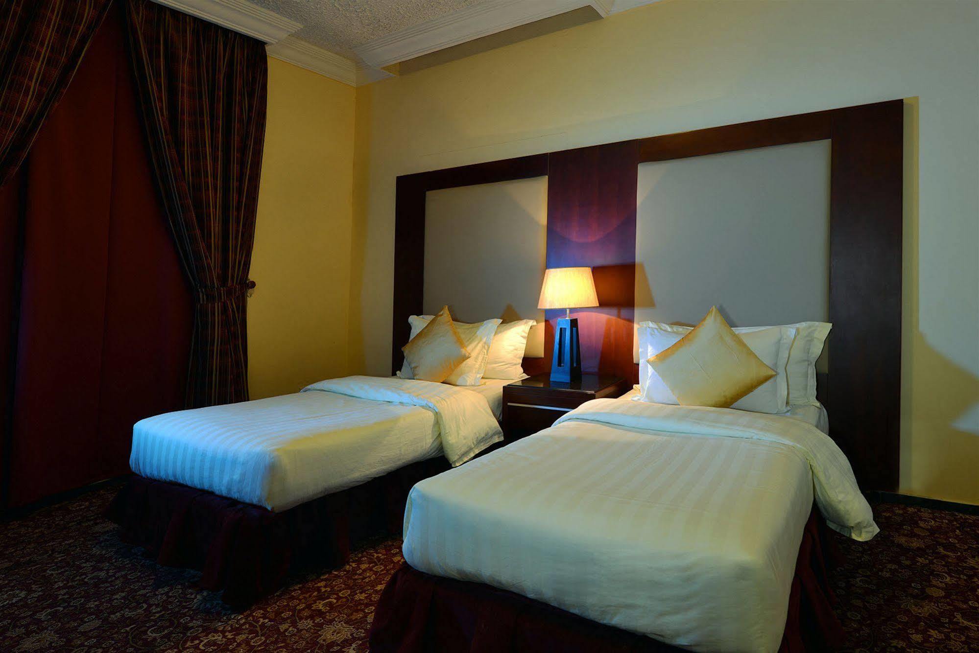 บาวด์ล ปาเลสไทน์ Aparthotel เจดดาห์ ภายนอก รูปภาพ