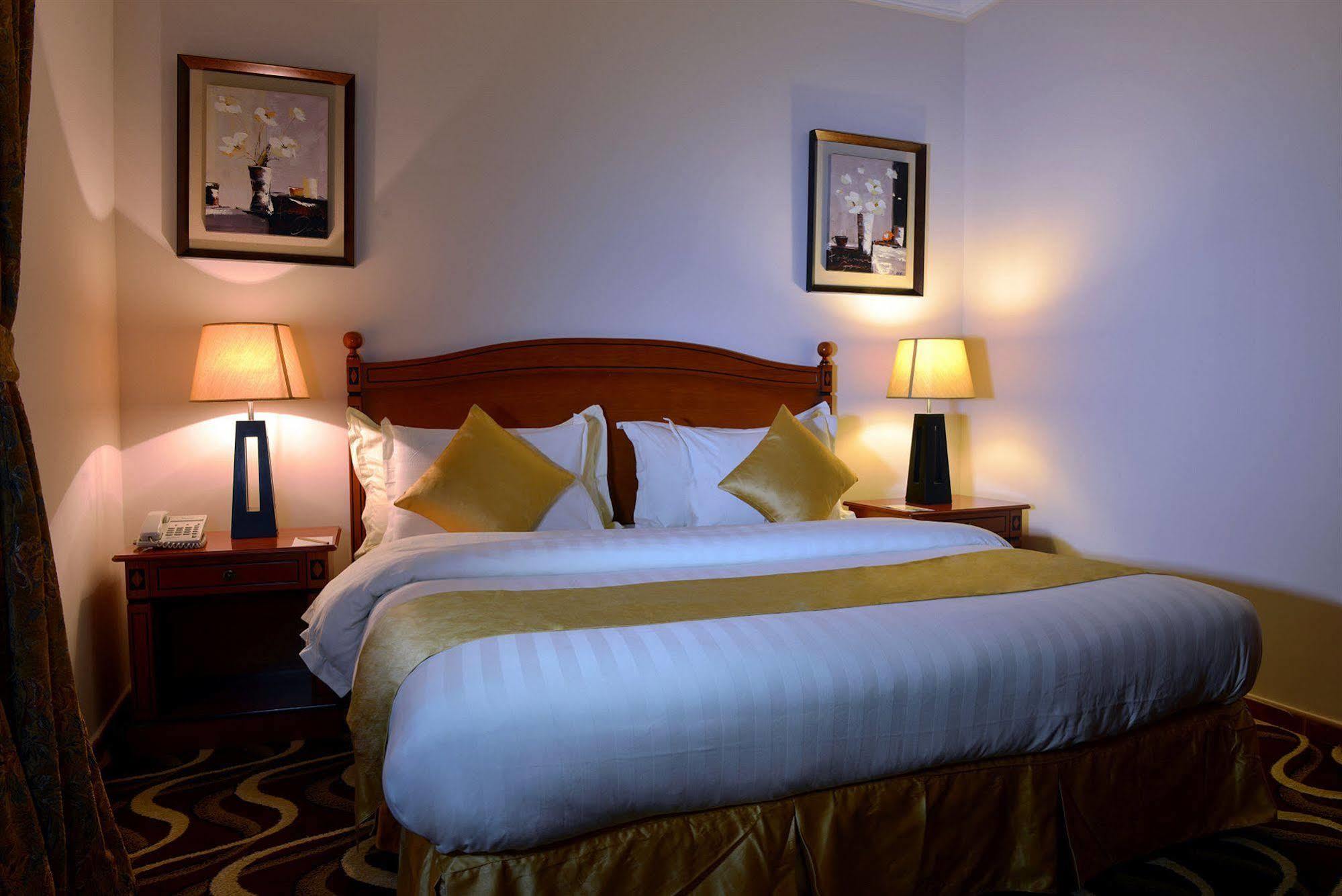 บาวด์ล ปาเลสไทน์ Aparthotel เจดดาห์ ภายนอก รูปภาพ